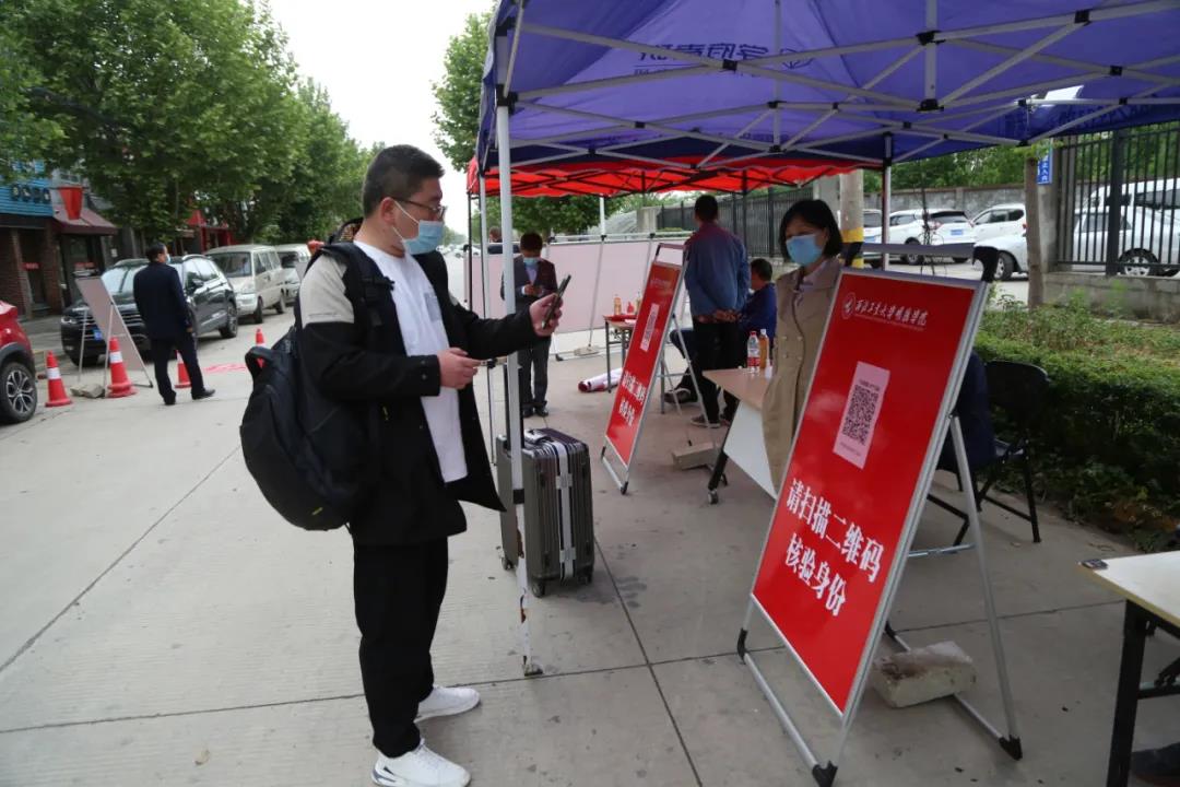 返校第一天 | 初夏的校园 终于等到你! 返校第一天 | 初夏的校园 终于等到你!