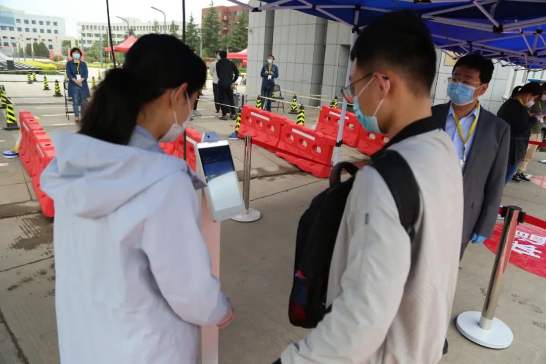 返校第一天 | 初夏的校园 终于等到你! 返校第一天 | 初夏的校园 终于等到你!